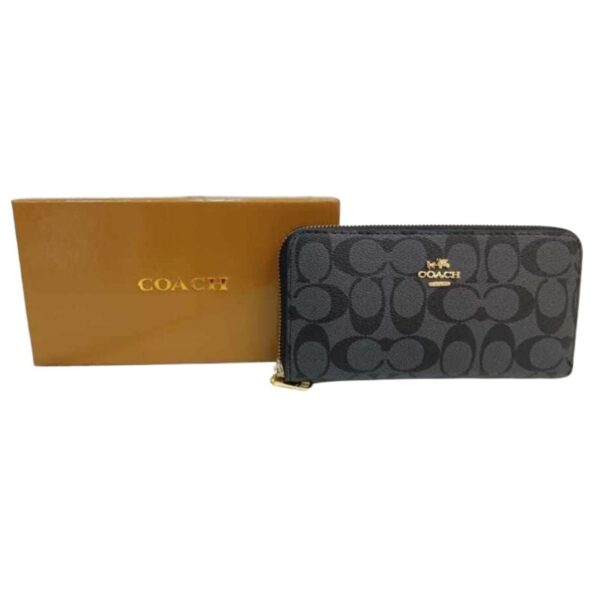 Cartera Coach